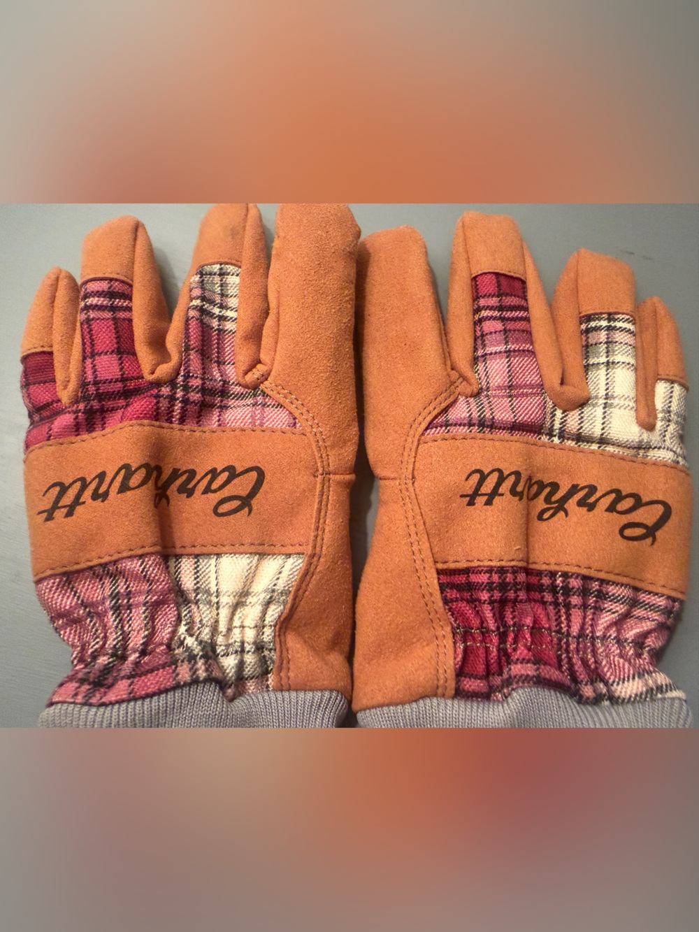 Carhartt Tan and Pink Plaid Women’s Work Gloves - Picture 5 of 6